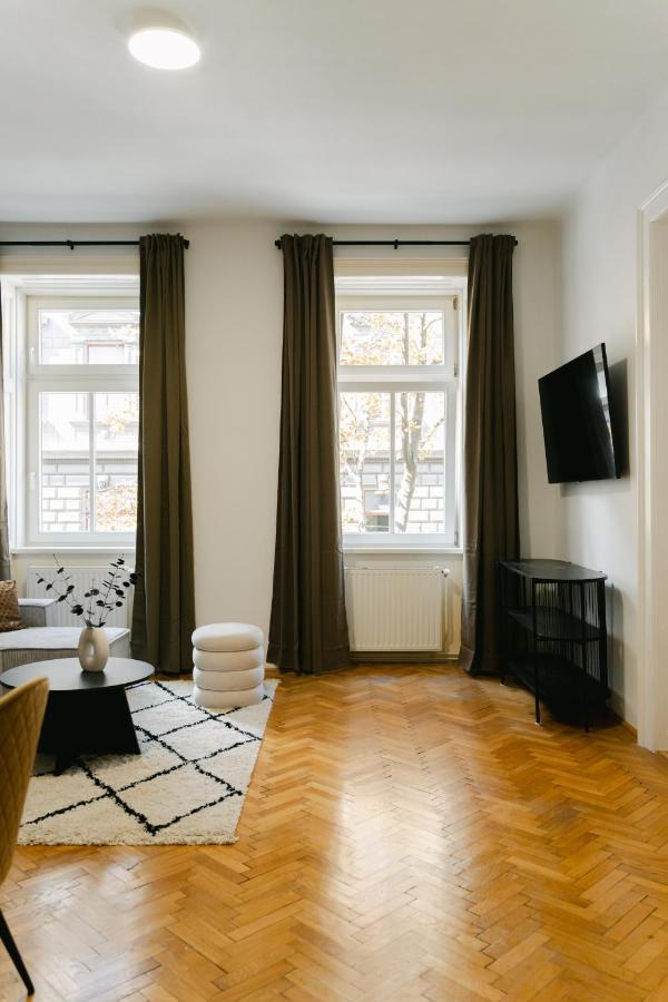 Cozy Apt Perfect For 4-6 Tv Metro Self-Checkin Wenen Buitenkant foto