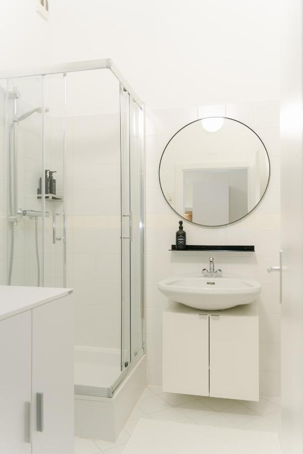 Cozy Apt Perfect For 4-6 Tv Metro Self-Checkin Wenen Buitenkant foto